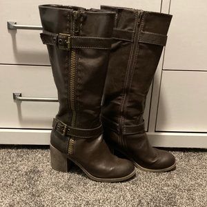 Rock Candy On The Wall Brown Boots - Sz 7.5